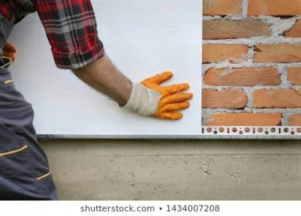 La société EM batiment vous propose ses service pour isoler vos façade par l'extérieur Proche du Havre. Plusieurs finition sont proposées dont enduit projeté, bardage et parements pierre.