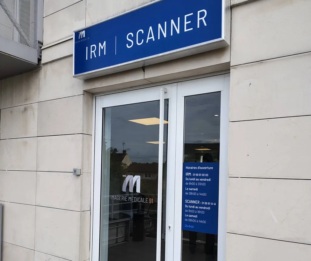 Enseigne caisson lumineux pour centre Imagerie Médicale vers Paris