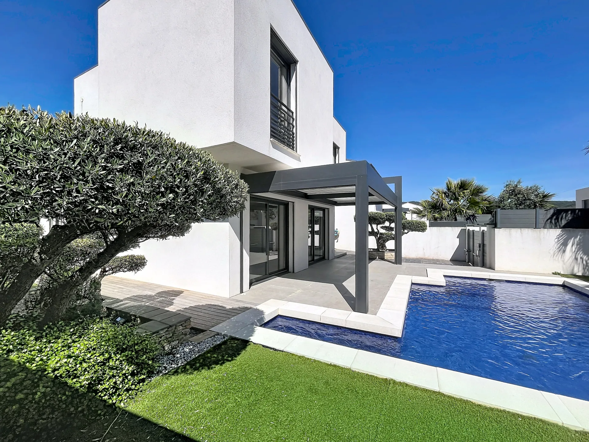 Maison 5 pièces 115 m² · à La Ciotat · 115 m² · 750 000 €