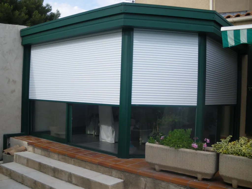 Véranda de couleur verte