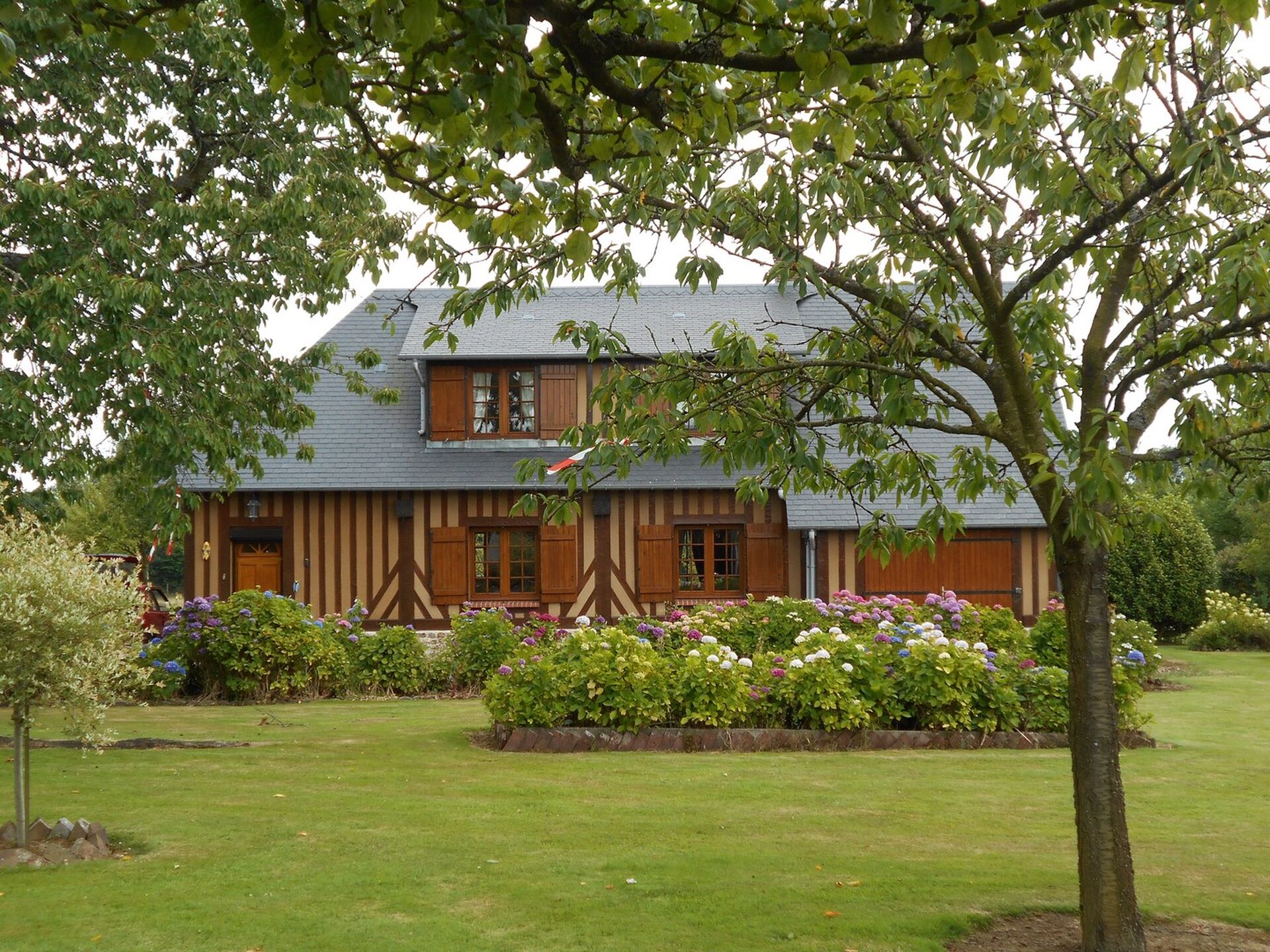 MAISON NORMANDE RECENTE A VENDRE PROCHE MOYAUX, CALVADOS, PAYS D'AUGE