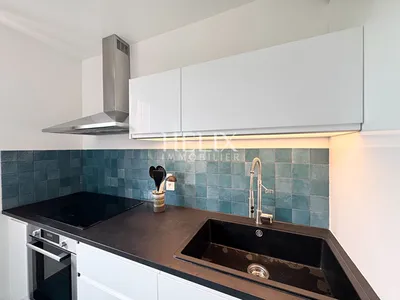 À louer à Chatou – 5 pièces traversant de 84 m² au 3ᵉ et dernier étage dans une résidence de standing