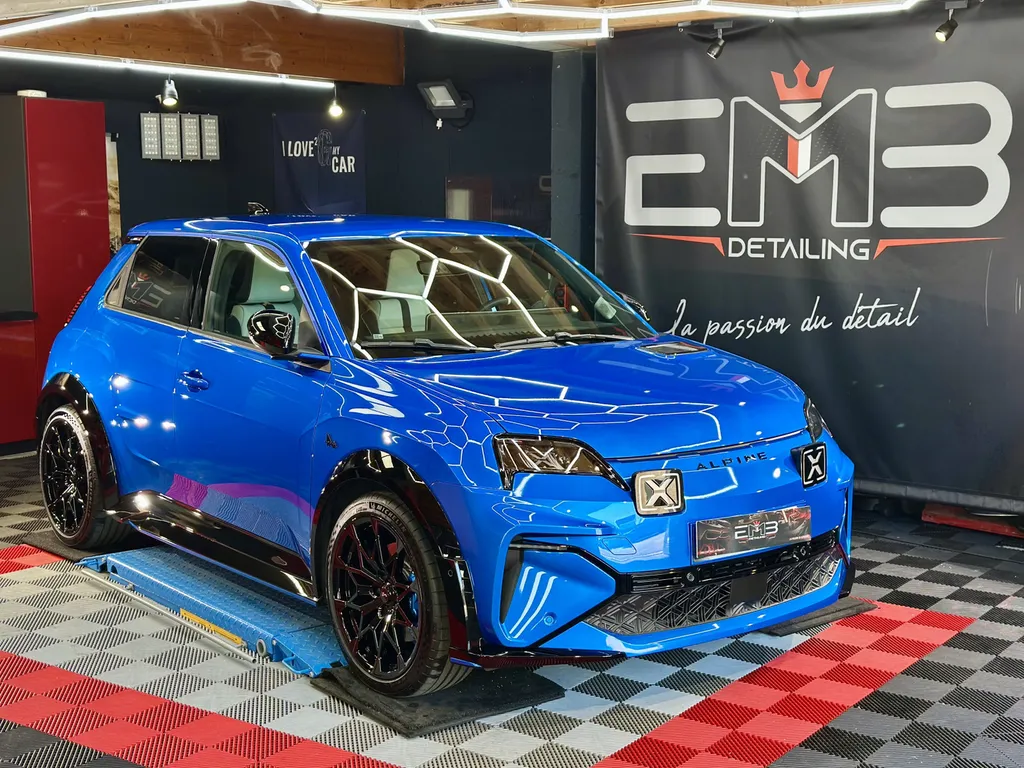 centre de soins esthétiques automobile lyon spacialiste Alpine A290 proche Dardilly 