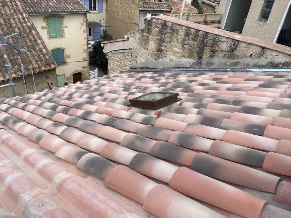 pose de tuile sur PST près de martigues