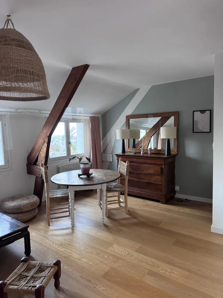 2583 - Appartement T2 avec vue sur le port