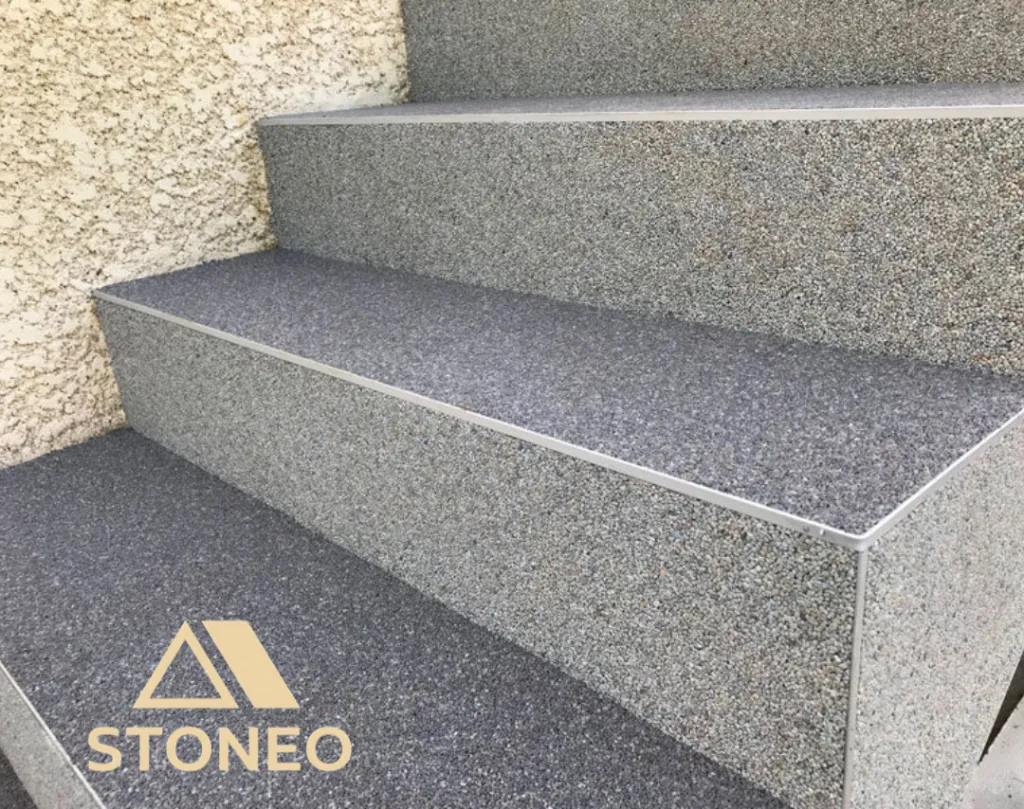 Escaliers moquette de pierre extérieur à Montélimar et Grignan dans le sud de la Drôme et partout dans le 26 07 et 38