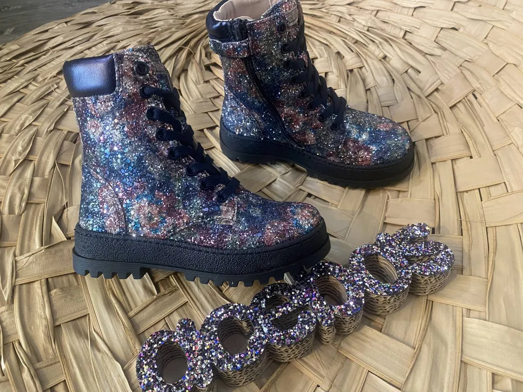 chaussures enfants avec paillettes près de Cenon