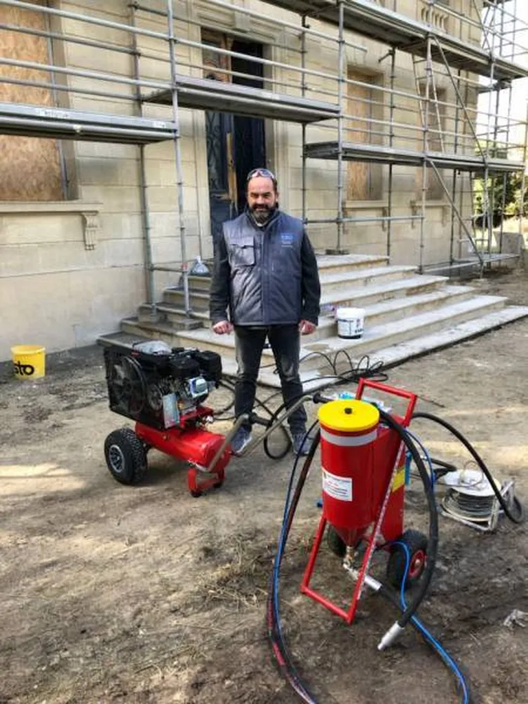 LOCATION LIVRAISON AEROGOMMAGE BORDEAUX AEROCONCEPT