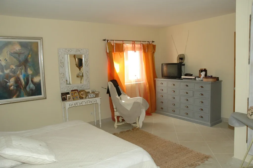 Comtat Venaissin, Propriété sur 18.500 m² en pleine nature