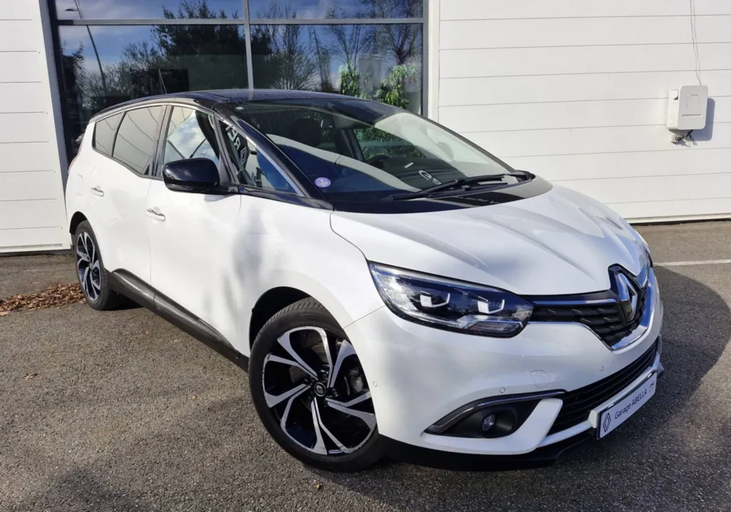 RENAULT GRAND SCENIC IV INTENS 1.3 TCE 140CV 7 PLACES à Plaisance du Touch près de Toulouse