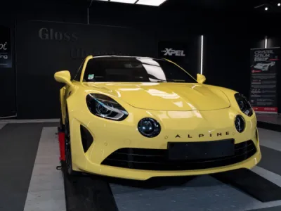 Protection céramique pour une Alpine A110 livrée dans le centre Alpine de Rennes en Ille-et-Vilaine