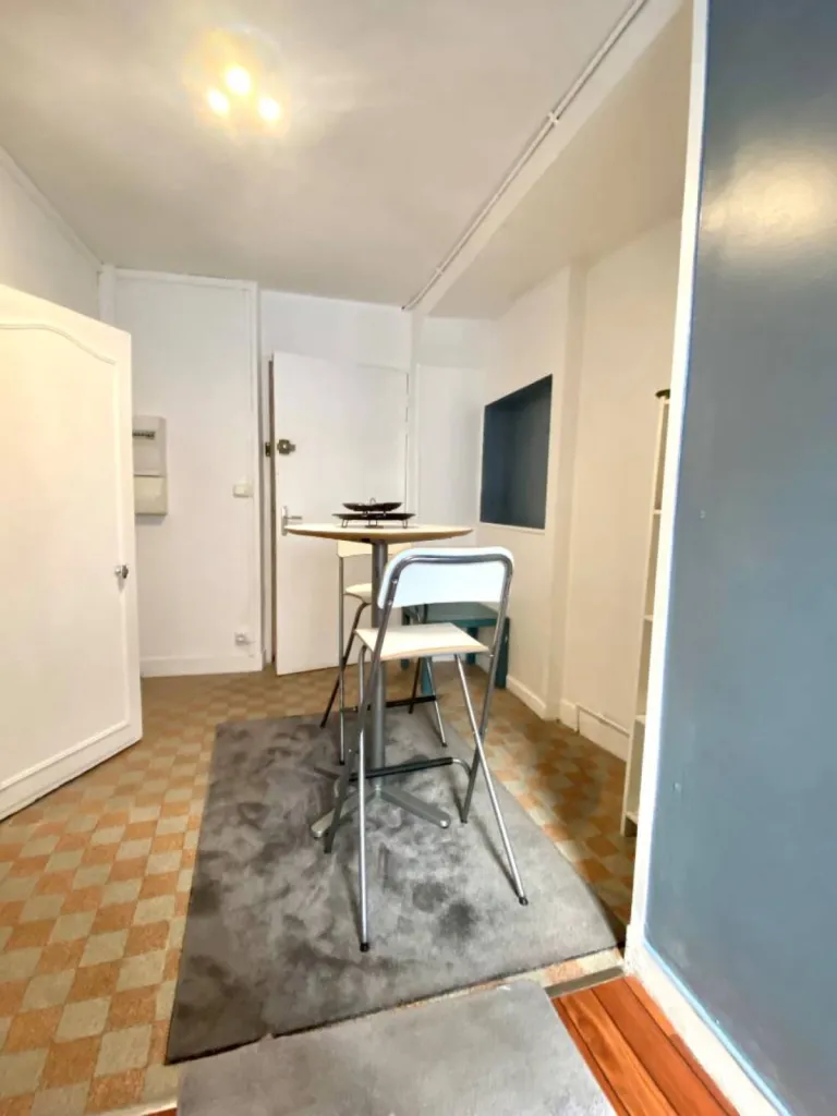 Situé au 05 rue Morand à Rouen