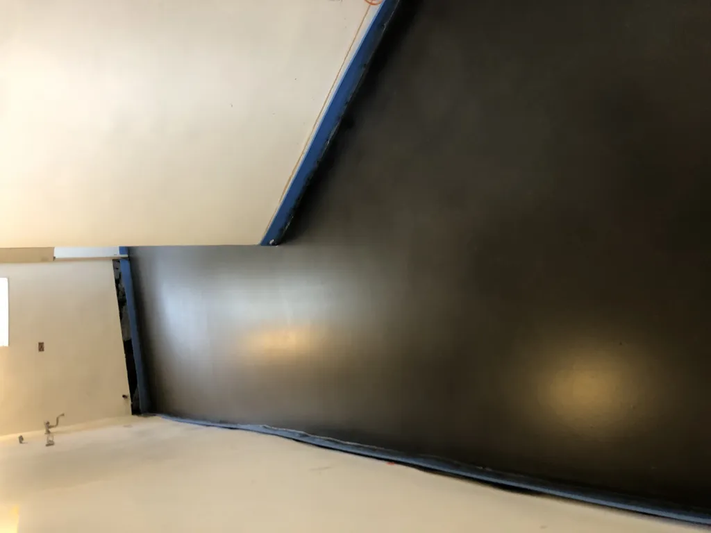 SOL EN BETON CIRE COULE DECORATIF POLI