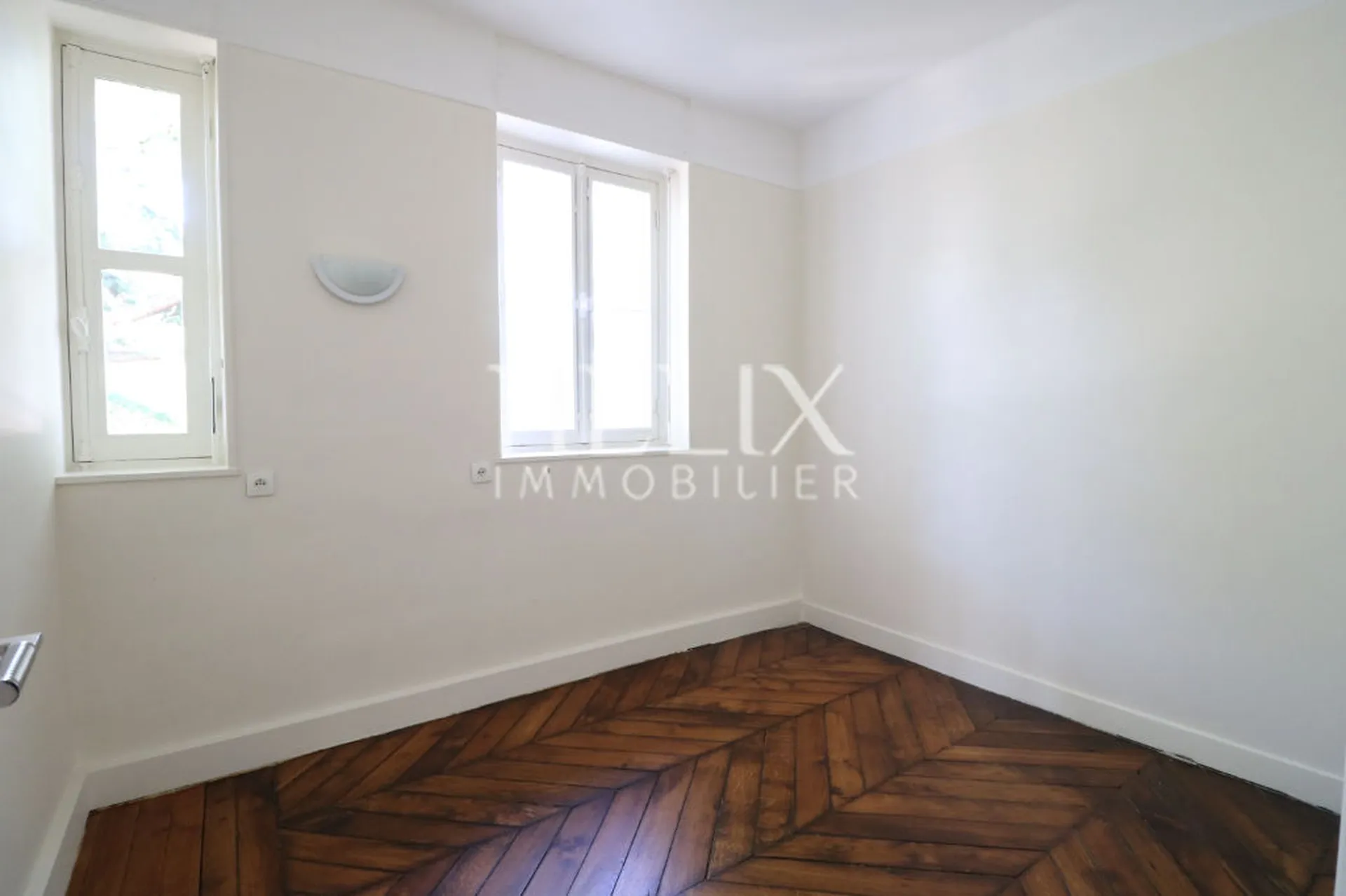 Le Vésinet Centre - Belle Maison ancienne 7 pièces de 176 M²