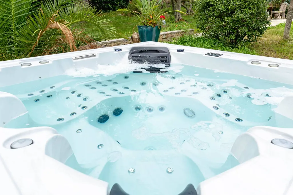 Spa Americain 5 places, 128 jets: modèle Bahamas