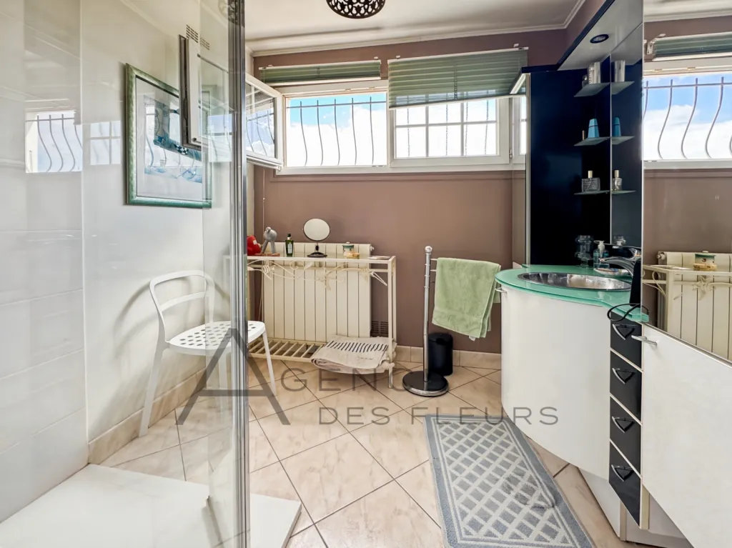 À vendre maison de 123 m² sur 495 m² située à La Saussaye 27370