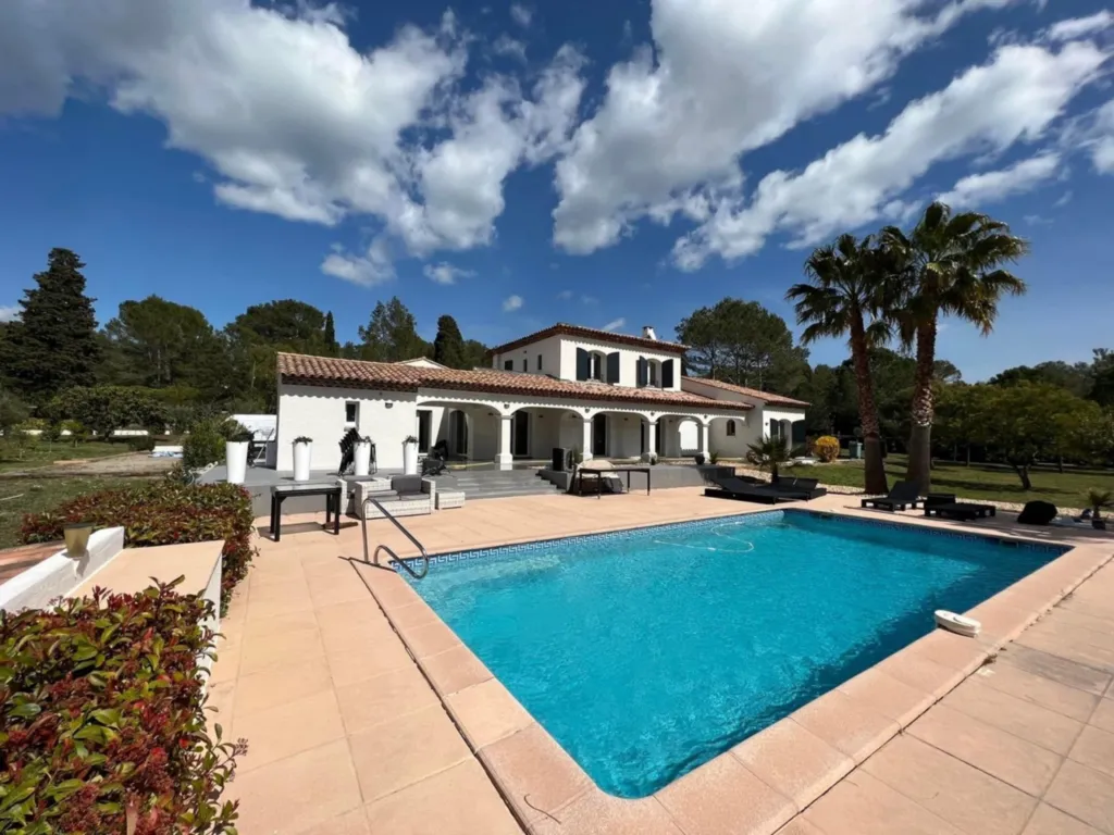 entreprise pour ravalement de facade a puget sur argens dans le var