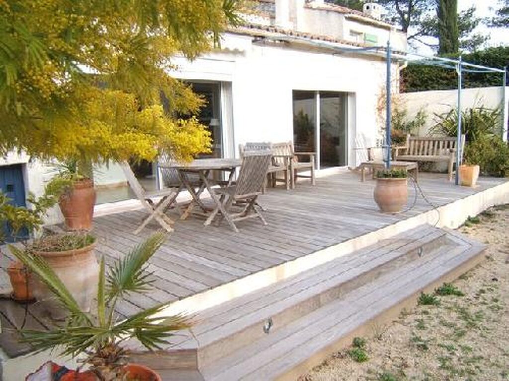 villa Roquefort La Bédoule au calme avec garage et cave VENTE IMMOBILIERE