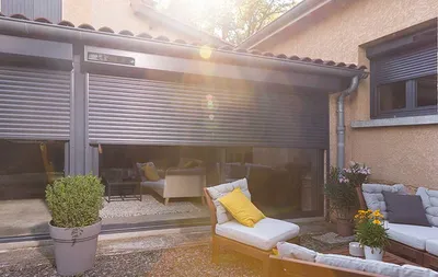 Transformez votre maison avec des volets roulants solaires à Écully 69 : Obtenez votre devis chez Menuiseries Harmonie