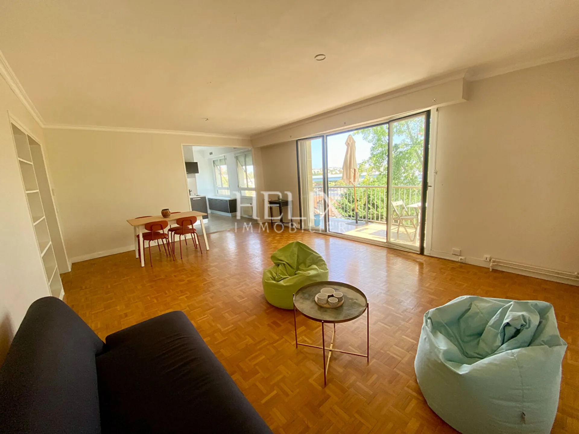 Appartement meublé avec balcon, parking à Saint Germain En Laye 3 pièce(s) 87.34 m2