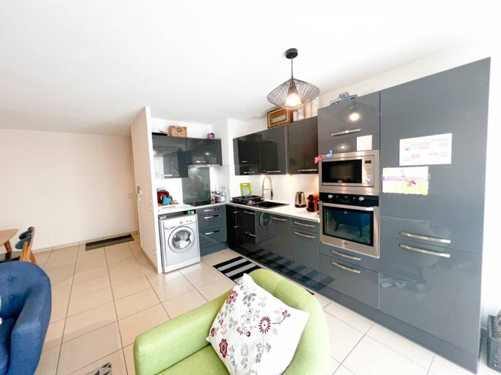 Bel appartement T3 avec terrasse Bordeaux Caudéran Primerose 