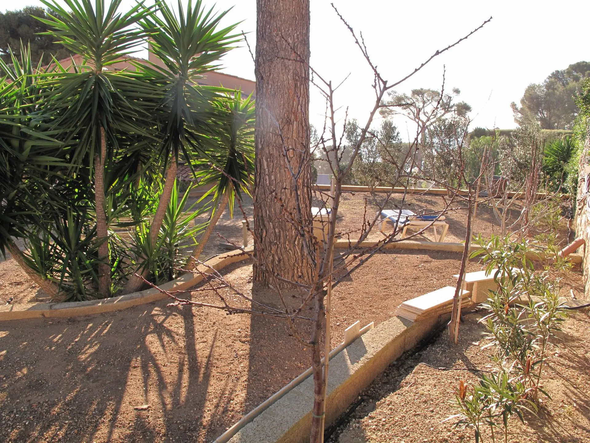 garage avec viabilités sur place