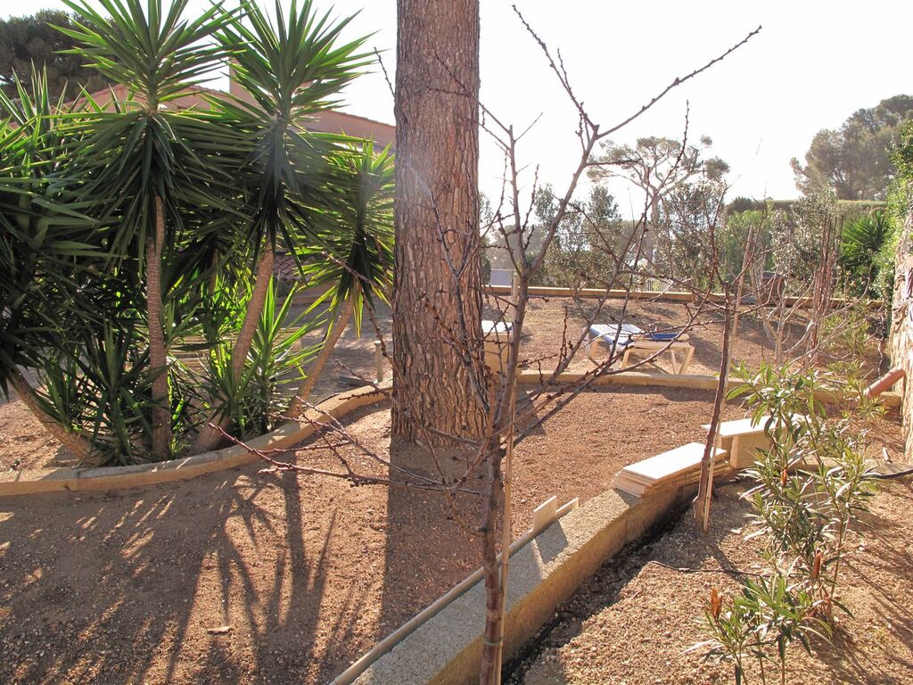 garage avec viabilités sur place