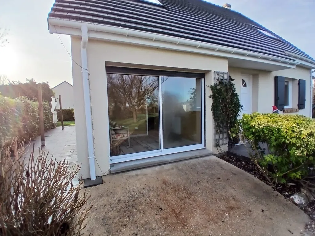 Aménagement complet d'un ancien garage en une pièce de vie