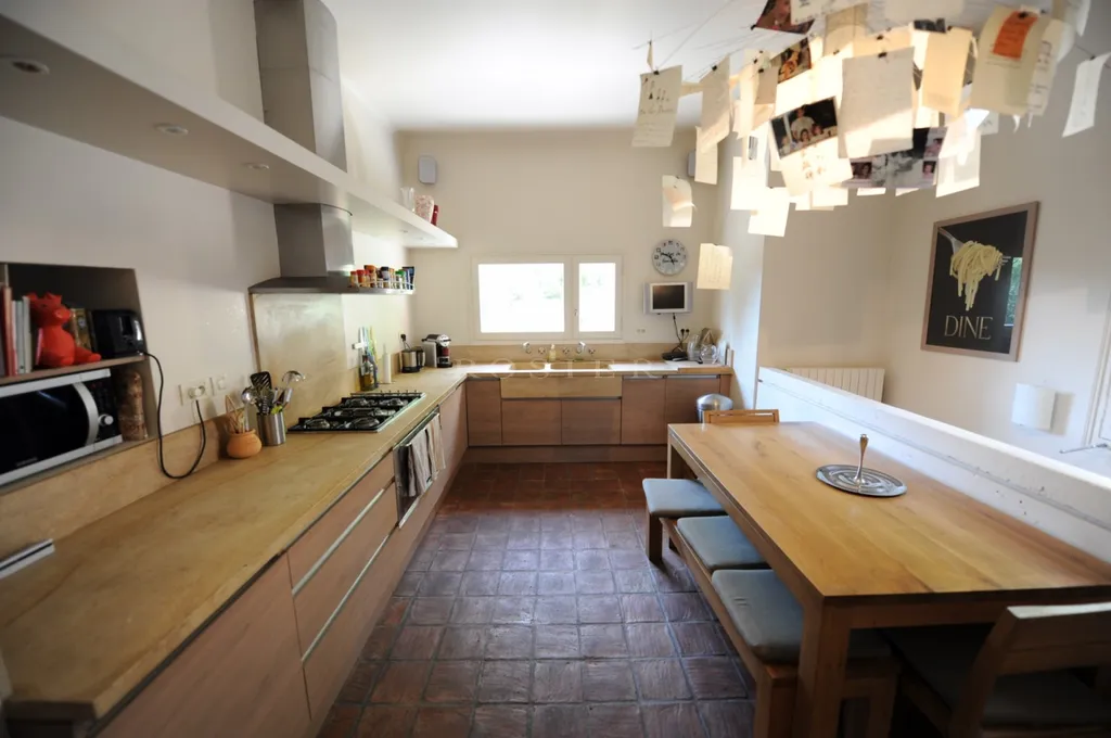 Propriété rare à Villeneuve les Avignon   à vendre