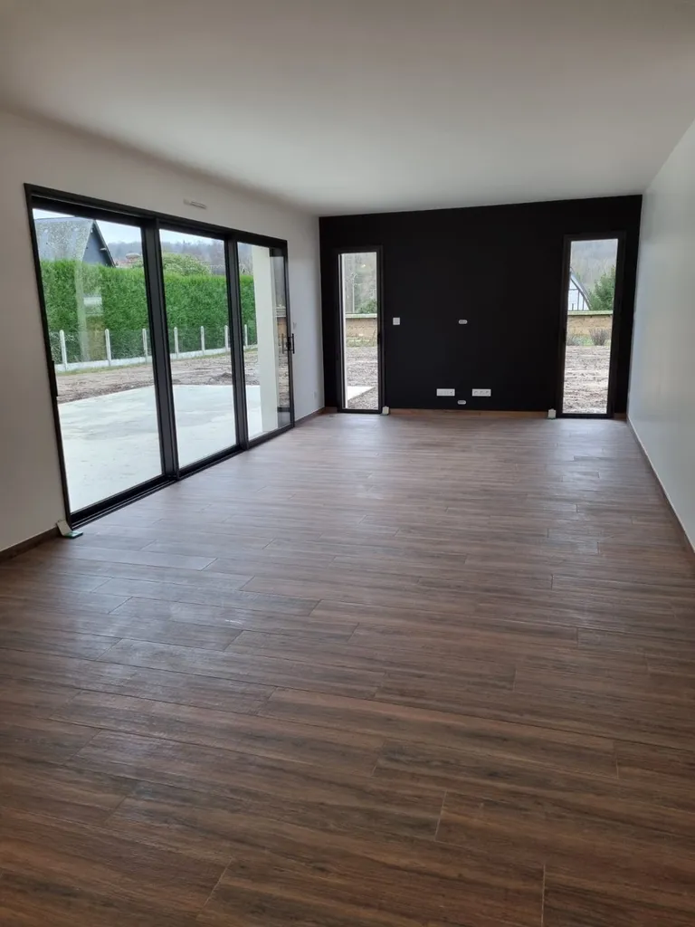 Peinture maison neuve finition velours avec ces portes et murs de couleurs entre Bernay et Brionne