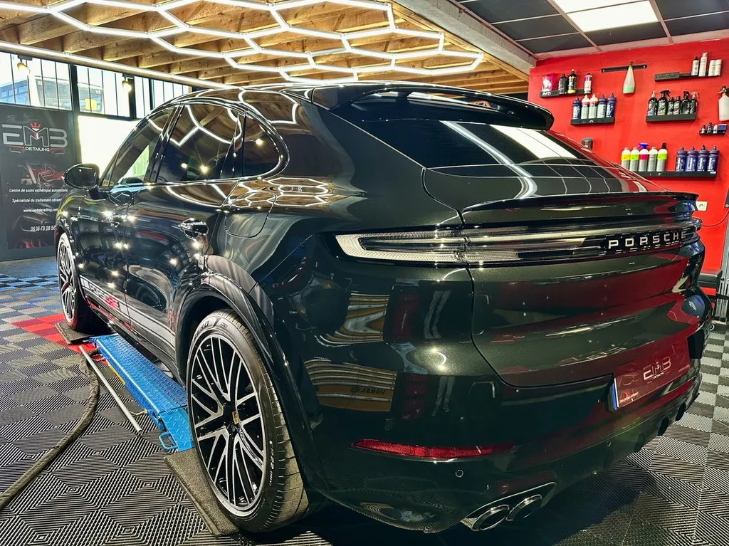 DETAILING auto protection carosserie traitement céramique lyon Porsche Cayenne 