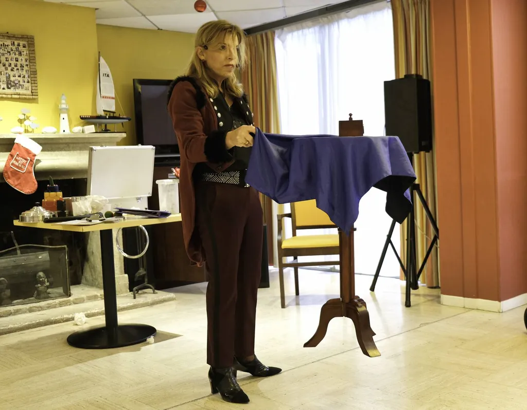 Magicien Ehpad maison de retraite Antibes 06