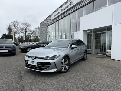 Volkswagen Passat d'occasion à vendre près du Havre : découvrez ce break diesel automatique chez Caudebec Automobiles