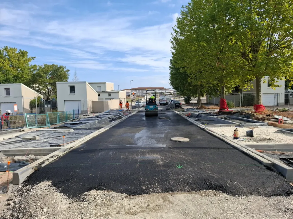 Loc a’Pelle – Votre partenaire de confiance en location d’engins de chantier à Villenave-d’Ornon, près de Bordeaux