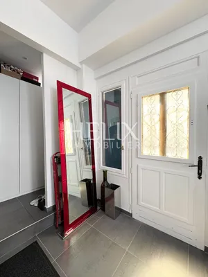 A vendre maison de ville de 155 M² environ avec une terrasse à Saint-Germain-en-Laye, commerces, écoles et lycées de renoms, à 7 minutes à pied du RER A