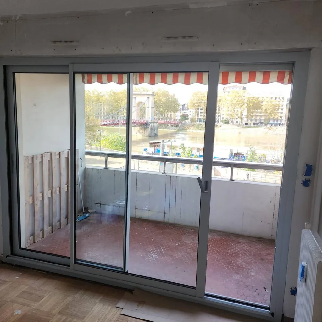 Rénovation avec installation de nouvelles baies vitrées dans le 9ème arrondissement de Lyon