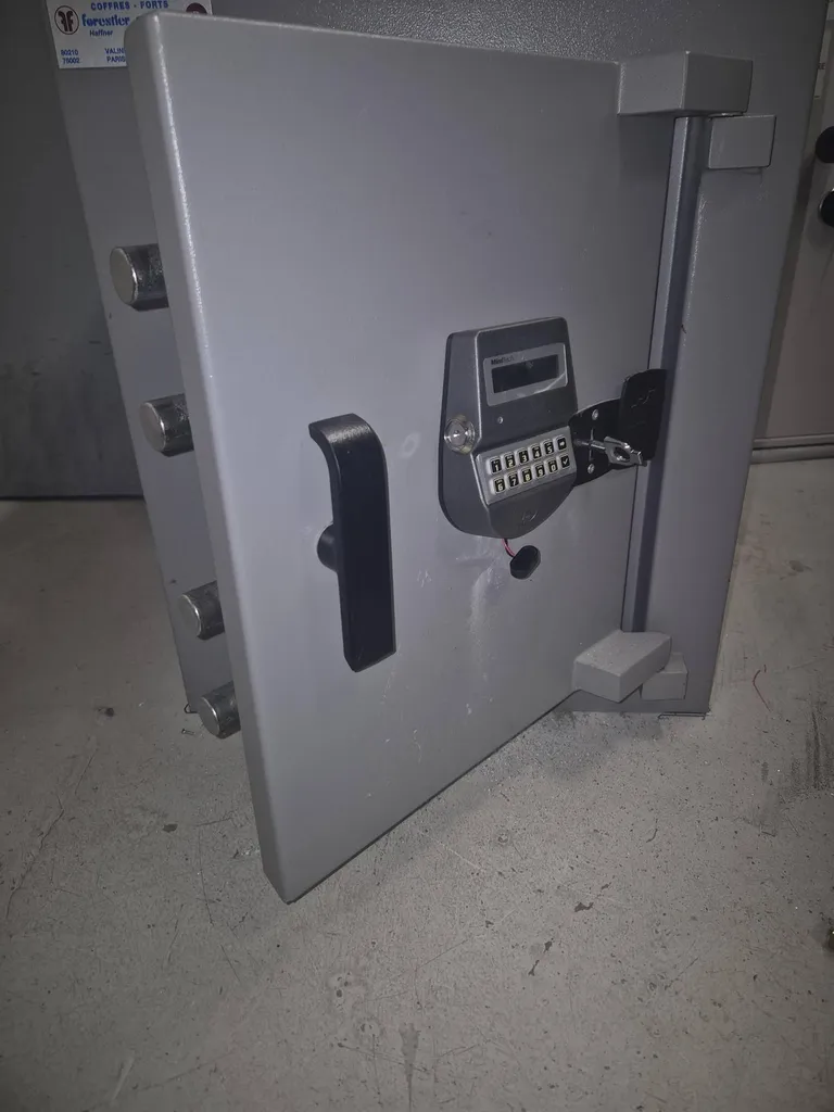 Dépannage coffre-fort sur Goussainville par serrurier expert