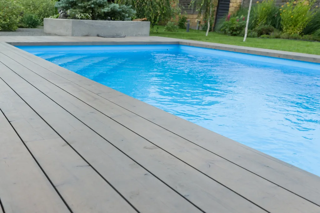 fourniture et pose de couvertures de piscine- tarifs avantageux- Bordeaux, Médoc, Libourne et Bassin d'Arcachon