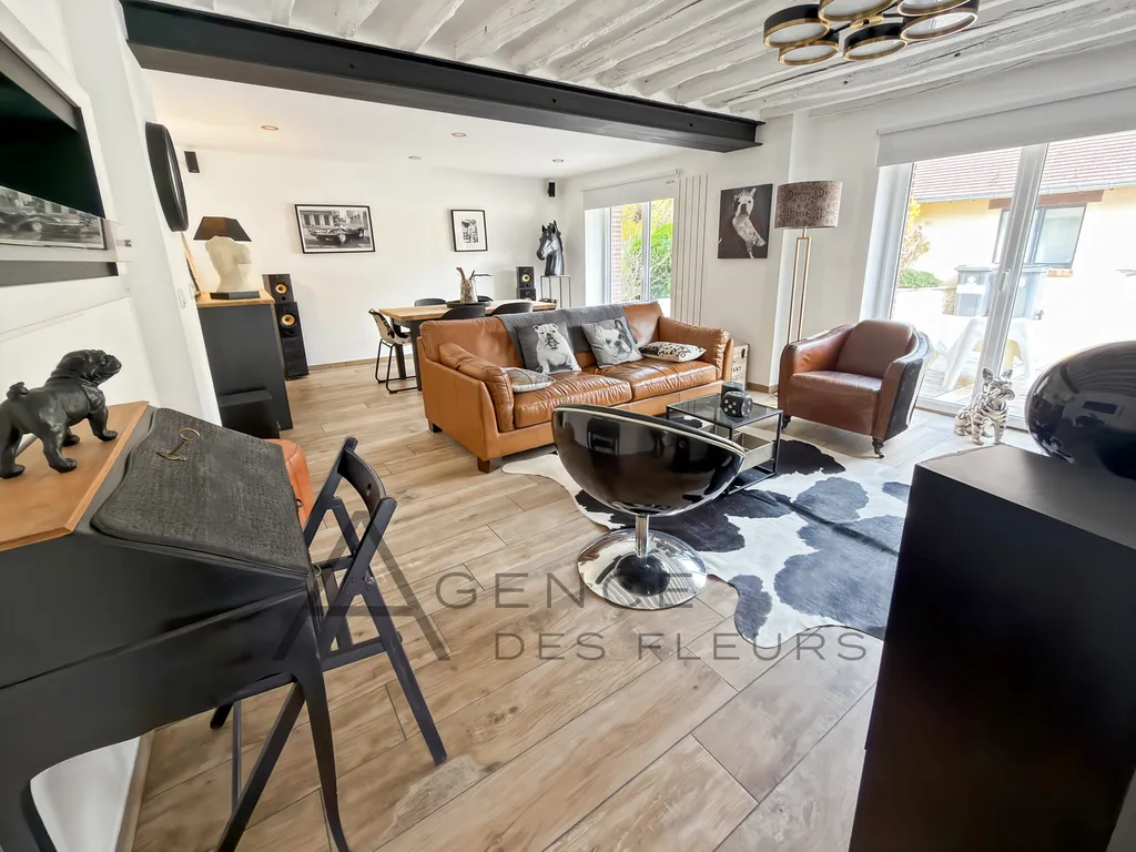 À vendre maison de charme de 104 m² hab. sur 1391m² de terrain située à FRENEUSE