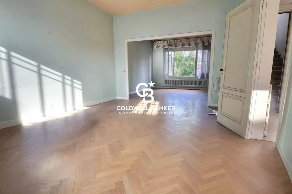 Maison bourgeoise en pierre à vendre à Bordeaux – 6 chambres, jardin, cave, charme XIXe
