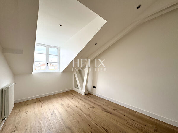 A vendre appartement 104,60 M2 à Saint-Germain-en-Laye , RER A 10 mn.