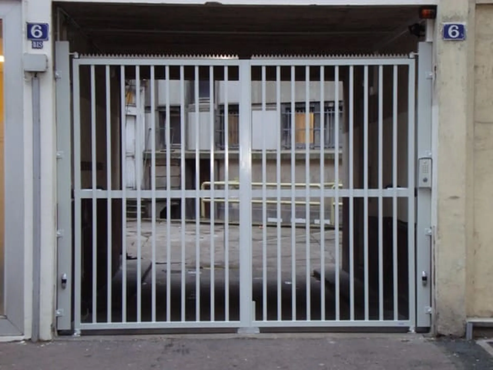 Installation de Portail copropriété motorisé, Clôtures de Sécurité et Systèmes de Contrôle d'Accès à Rouen et sa région ou agglomération en Seine-Maritime 76