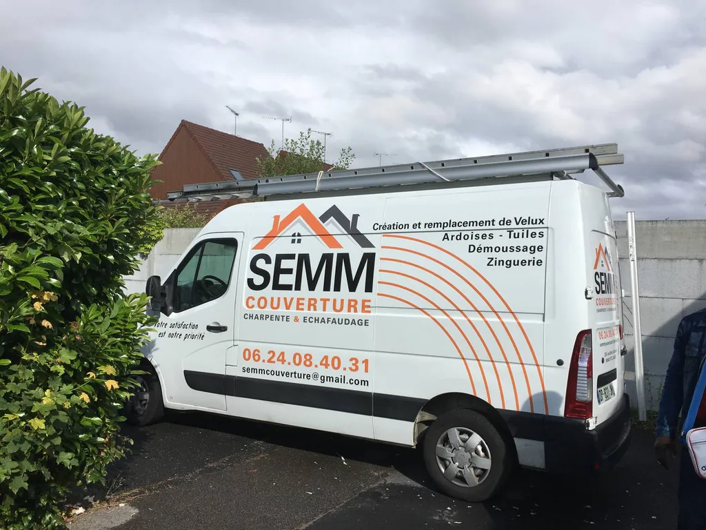 Marquage d'un véhicule dans l'Oise pour la société 