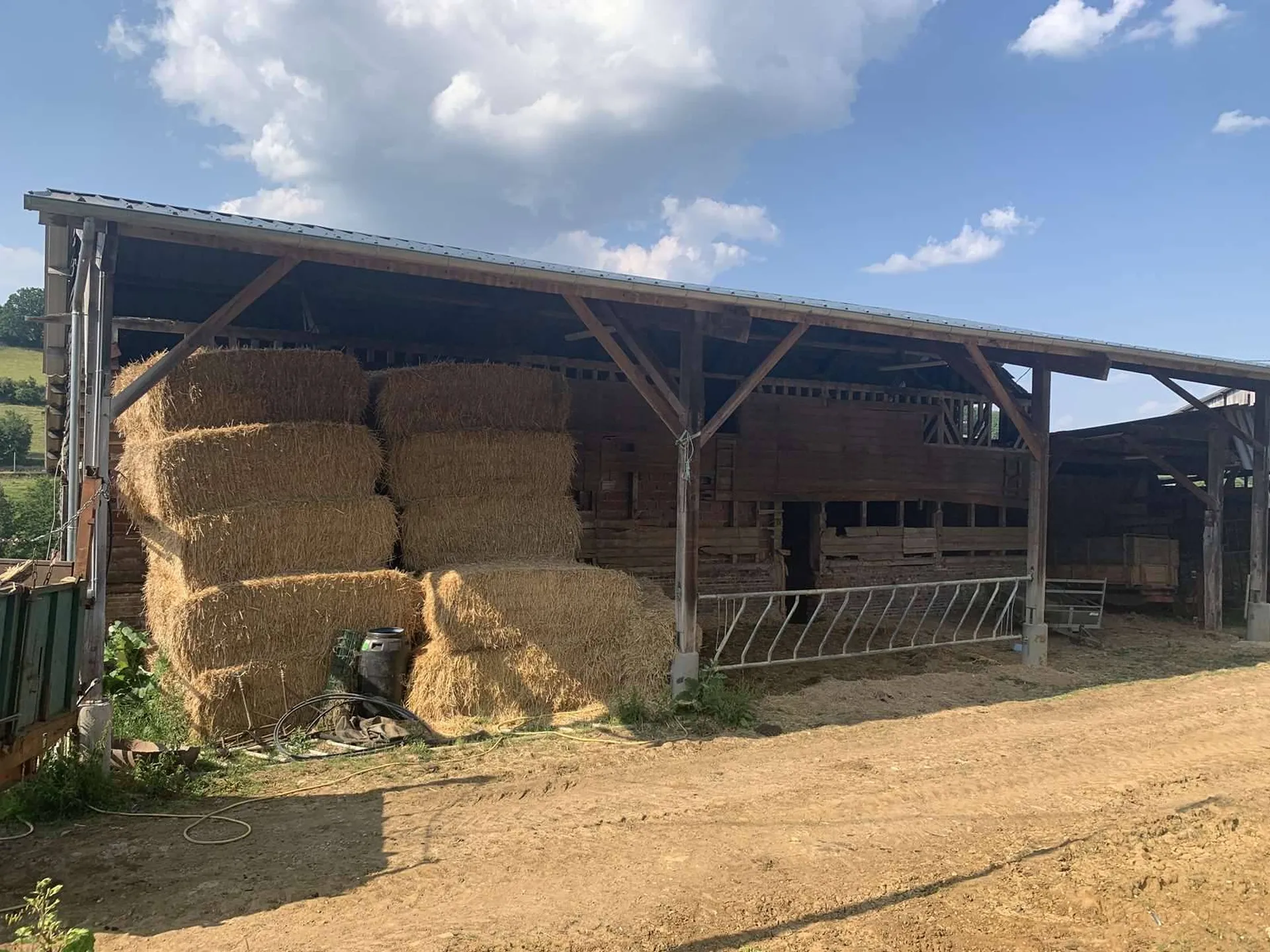 A acquérir exploitation agricole d'un seul tenant, d'une surface de 100 hectares, dans l'Orne 61