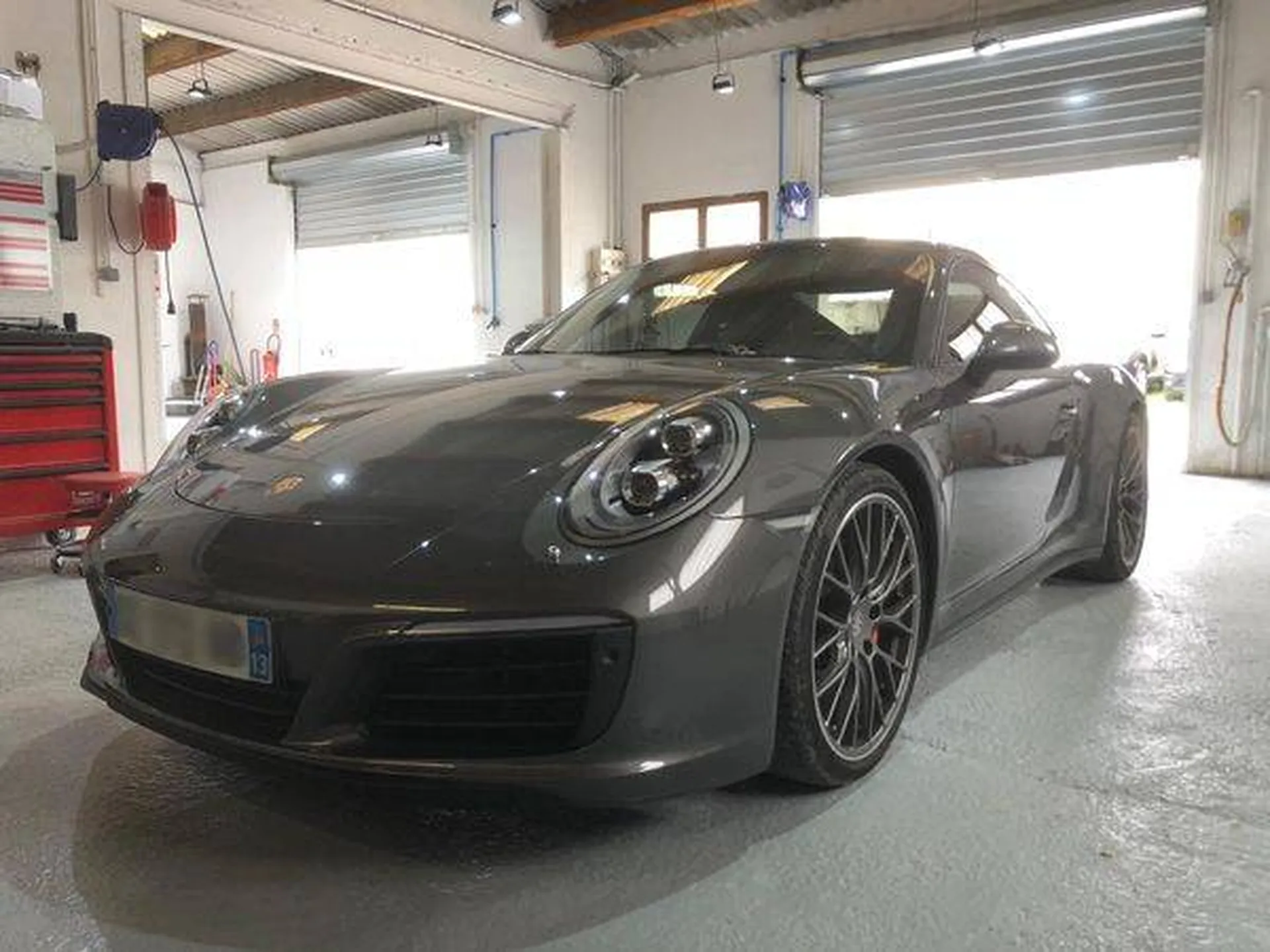 Réparation du Pare choc Arrière Porsche 991 Carrera 4S  à Carnoux en provence
