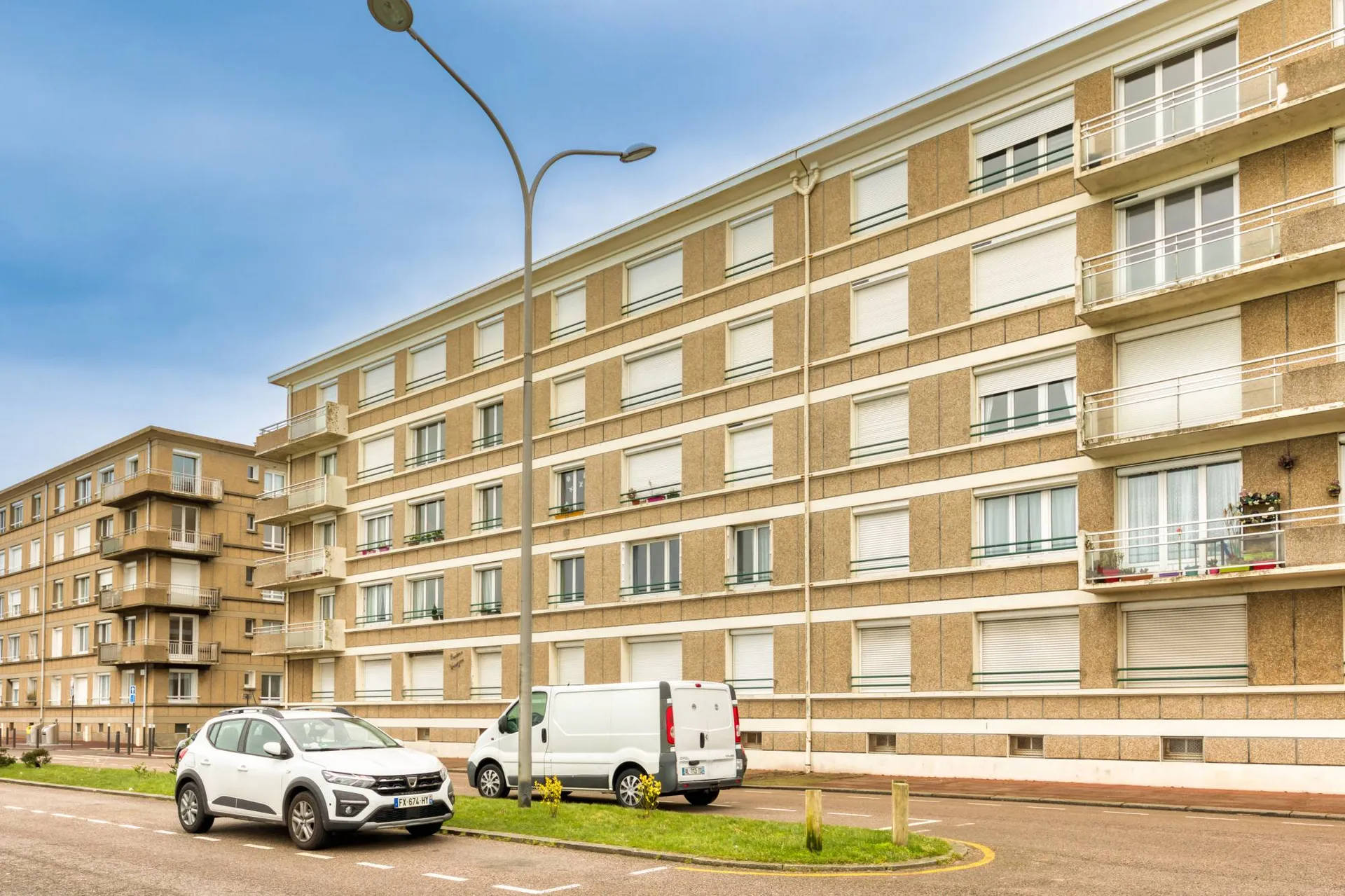 A vendre chic appartement/studio proche des commodités à Dieppe.