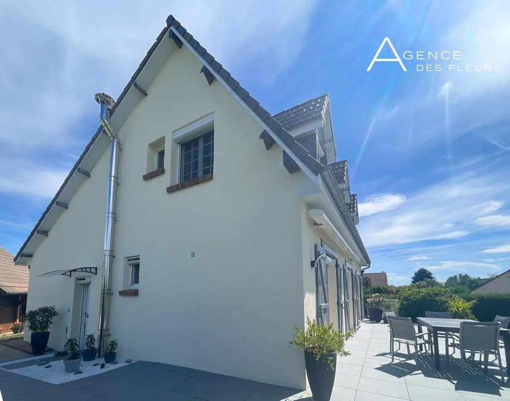 MAISON FAMILIALE