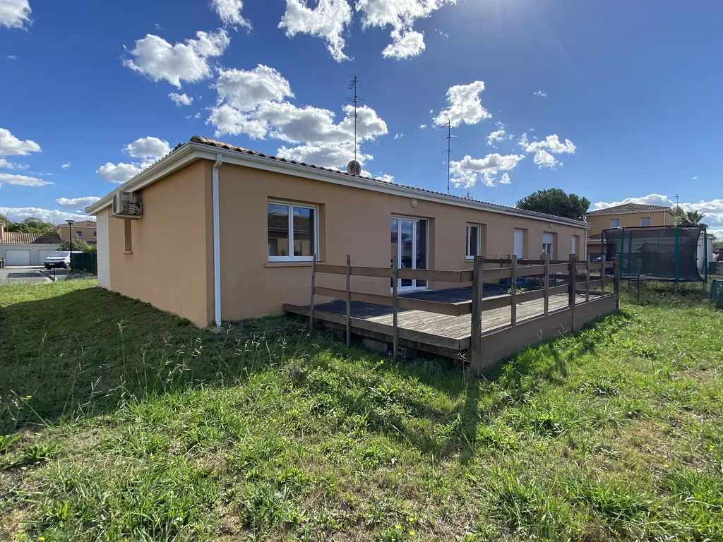 Maison 3 pièces 85 m² · à Ambès · 85 m² · 180 000 €