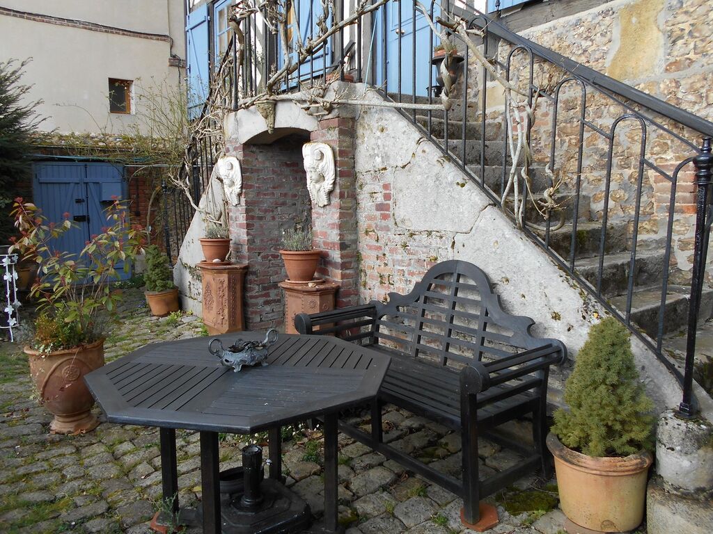 MAISON DE VILLE AVEC JARDIN BERNAY, Pays d'Ouche, Eure 27