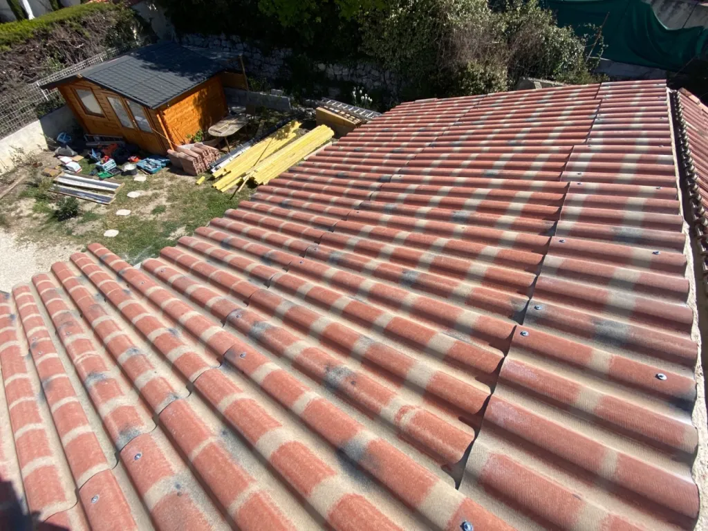 Réfection de toiture type P.S.T sur Velaux près de Aix en Provence